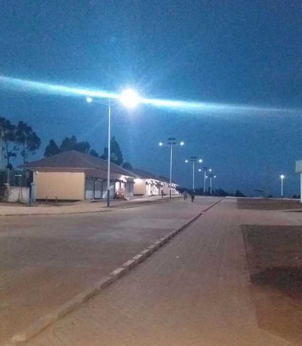 芒康县非洲科特迪瓦太阳能路灯工程