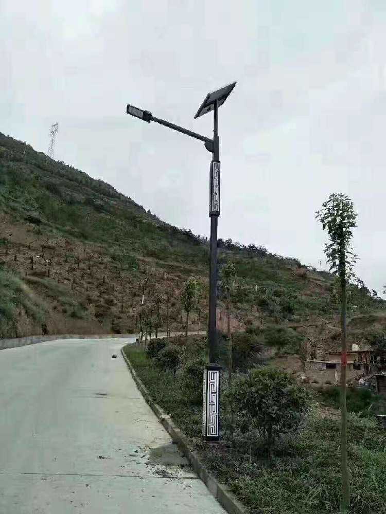 芒康县仿古太阳能路灯